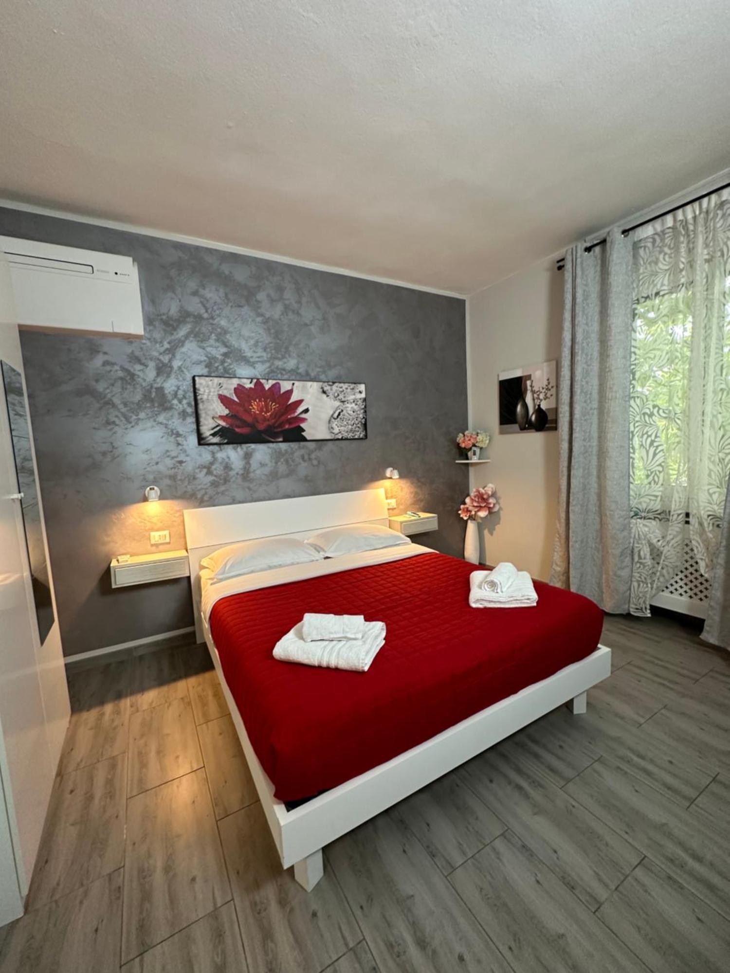 Locazione Turistica Girasole Bed & Breakfast Verona Ngoại thất bức ảnh